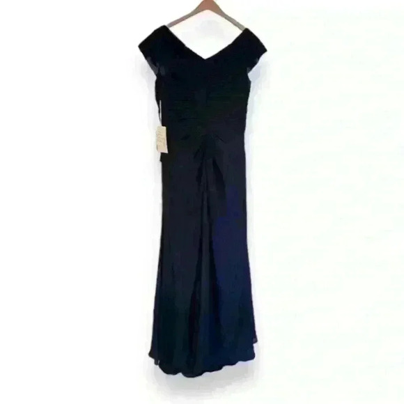 Navy Ruched Column Off Shoulder Long Gown Size 16 - Picture 3 of 9
